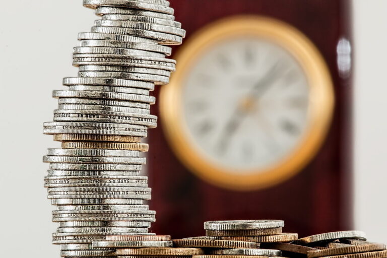 Using the Correct Resources to Keep Your Finances in Order