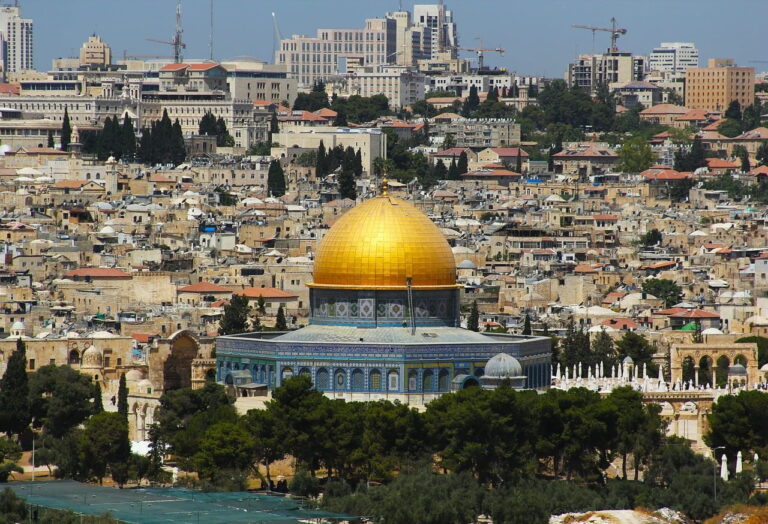 Your Cell Phone Options when Travelling to Israel