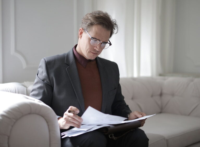 Why Law Firm is Important to Your Business in the UAE?