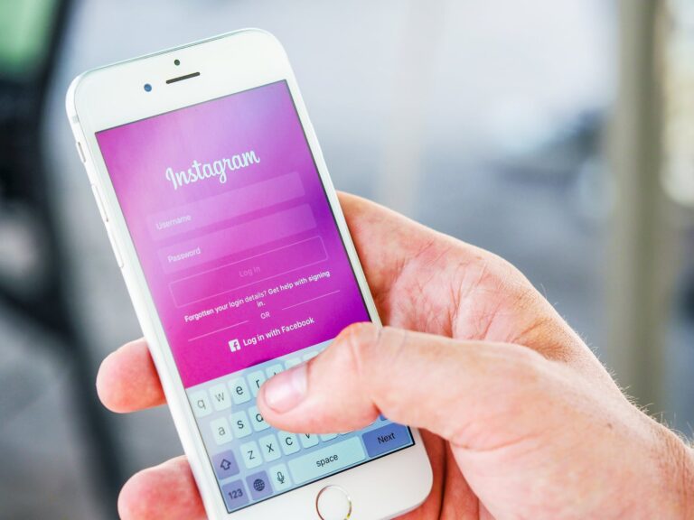 Safely Boost Likes & Followers on Instagram with GetInsta