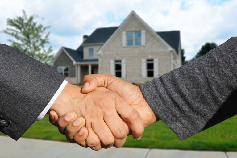 How Technology Helps Real Estate Industry During the COVID-19?