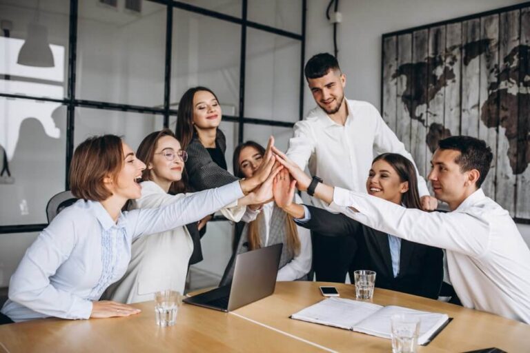 Easy And Effective Ways To Improve Teamwork In Your Office Space