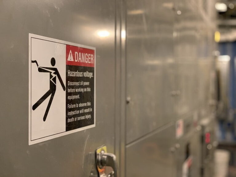 How to Minimize Hazards in the Business Workplace