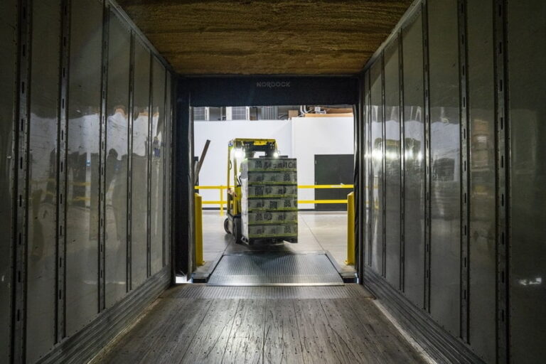 Application of IoT in Your Smart Warehouse