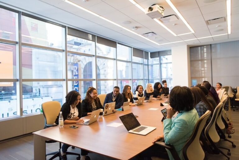 Visions of the Future – 5 Ways the Workplace Is Set to Change Over the Next Decade