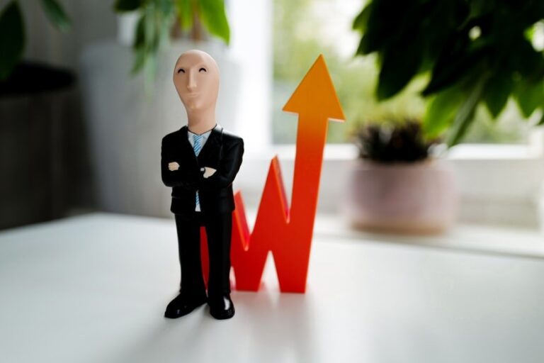 Six Ways Financial Advisors Can Assist Your Company