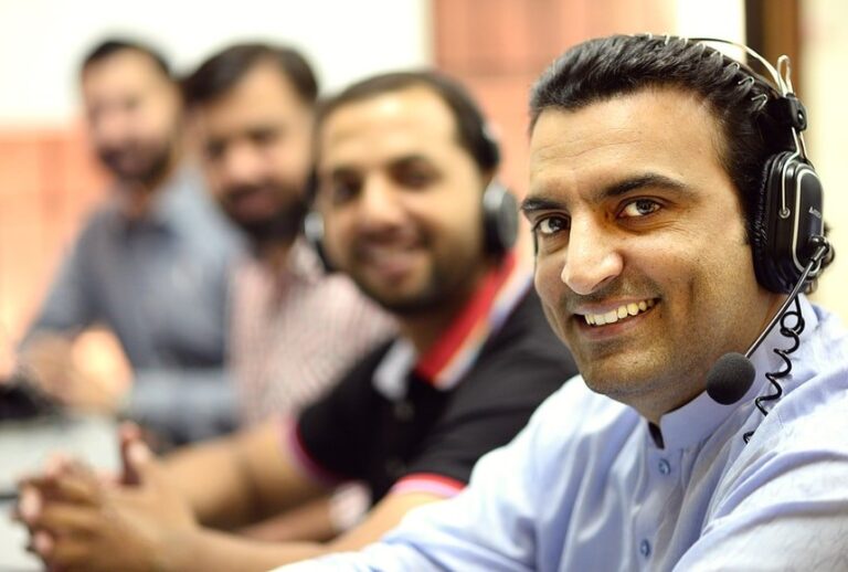 4 Ways To Deliver Excellent Customer Service
