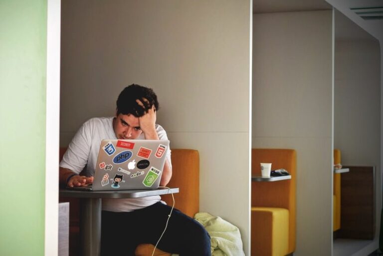 Conspiracies Between Employees: A legal View of The Problem?