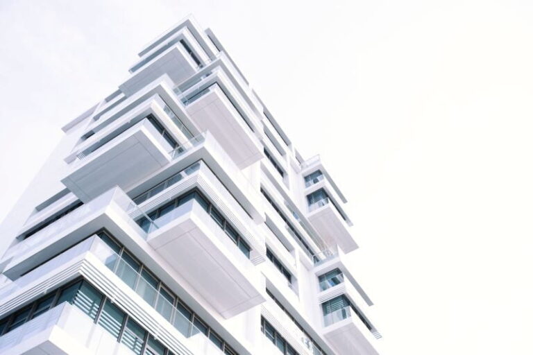 What Are Real Estate Clubs?