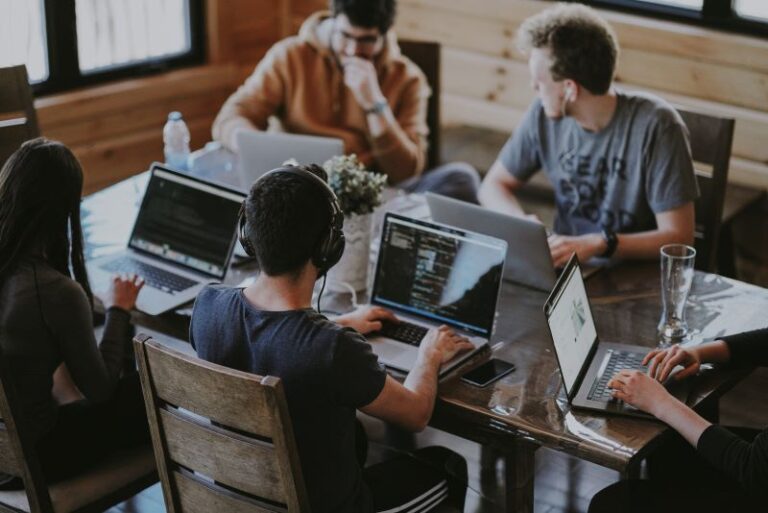 4 Inspiring Jobs and How to Find Them