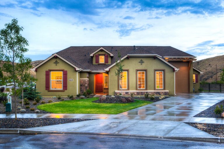 10 Expert Tips on Selling Your Property