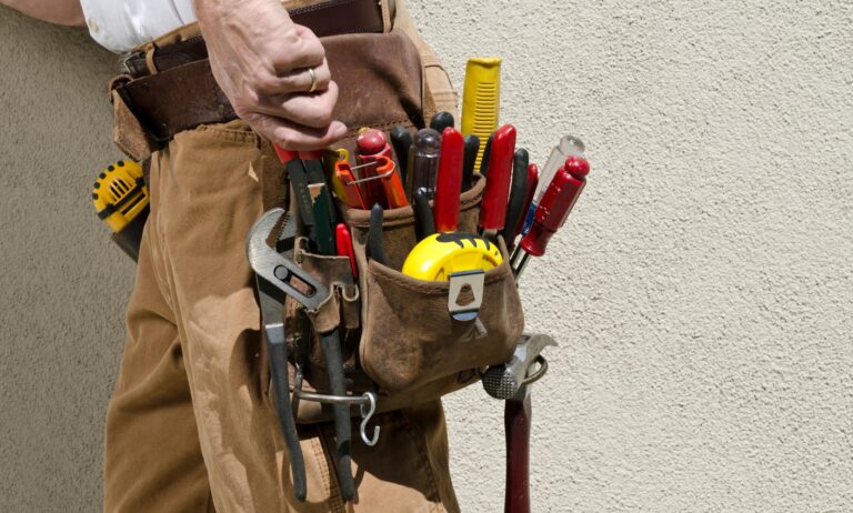 How to Start A Handyman Business? Step-By-Step Guide in 2024