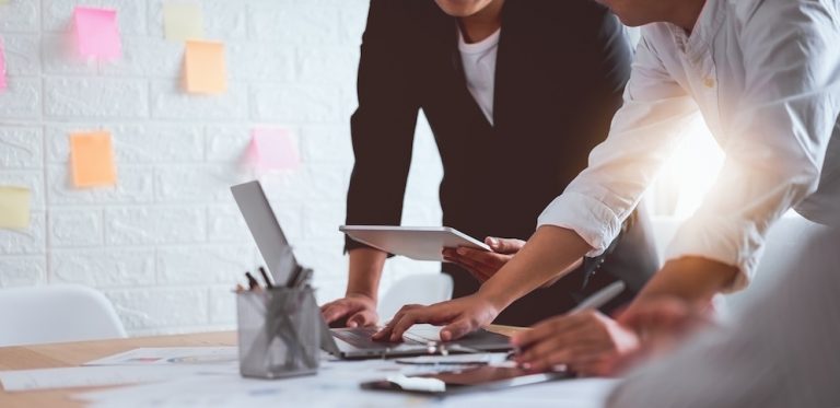 PMO Vs. Project Management: Which Is More Effective For Businesses?