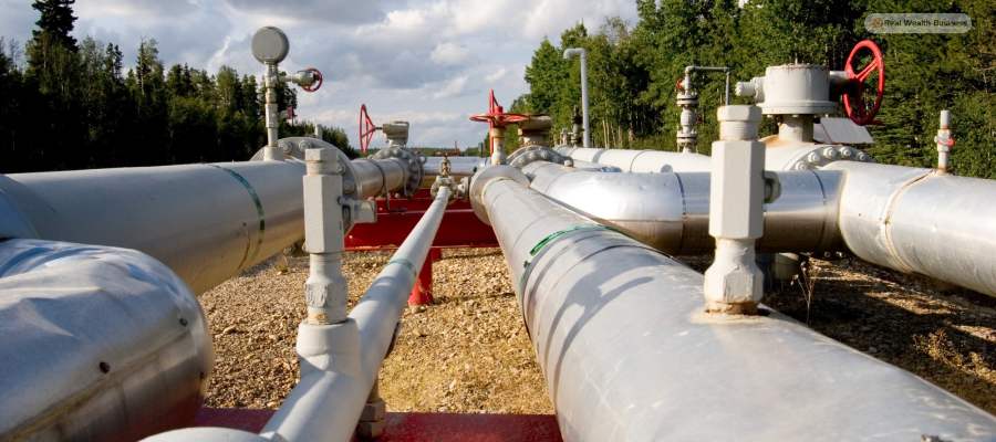 Is Natural Gas Distribution A Good Career Path?