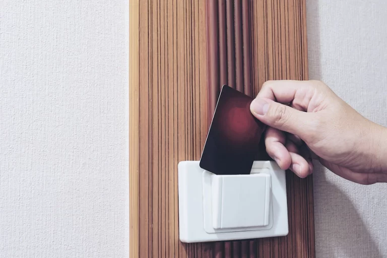 Why Key Cards Are So Popular With Hotels