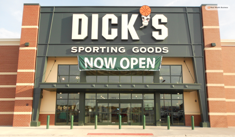 Do Dick's Sporting Goods Remain Open On Holidays