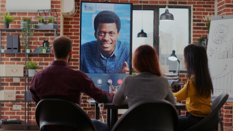 6 Ways To Improve Remote Team Collaboration In Workplaces