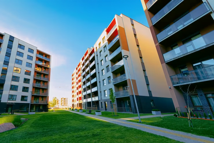 How To Invest In An Apartment Complex