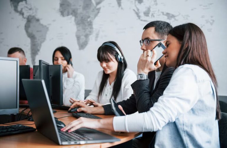 15 Reasons to Integrate Social Media With Contact Center: A Guide
