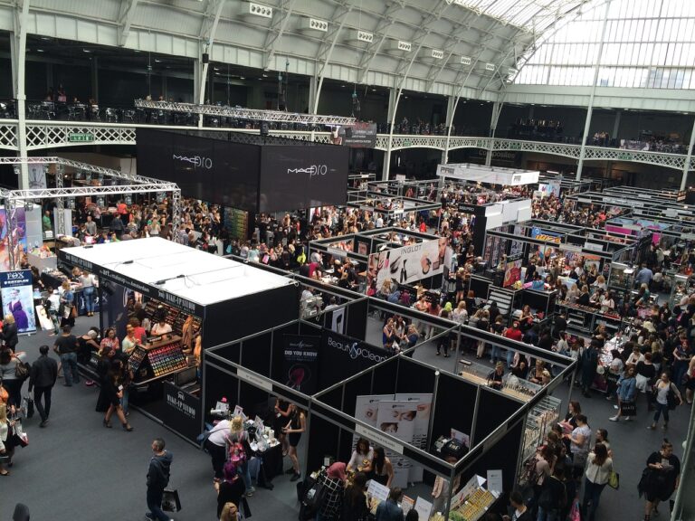 6 Eco-Friendly Trade Show Exhibit Ideas For A Greener Future