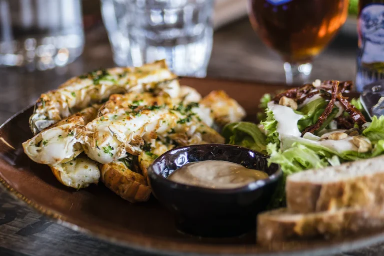 How Restaurant Management Apps Elevate Sales & Marketing Strategies