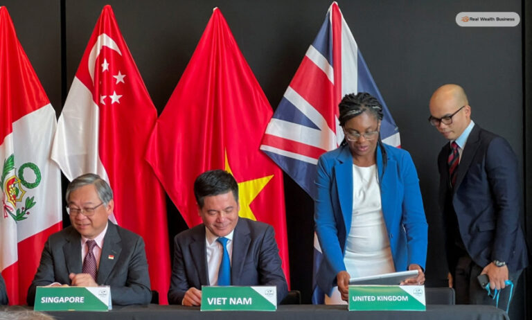Trans-Pacific Trade Bloc Signed By The United Kingdom