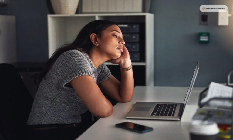 Is Quiet Quitting A Real Trend? Learn More About The New Corporate Phenomenon