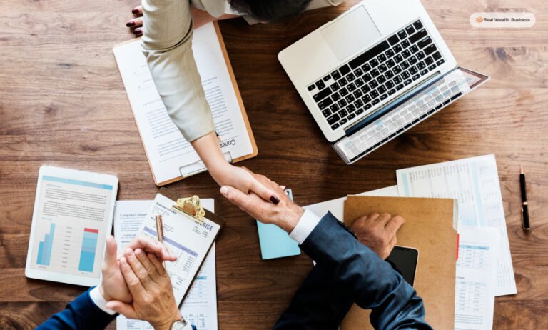 What Is Consulting? How Does A Consultant Work?