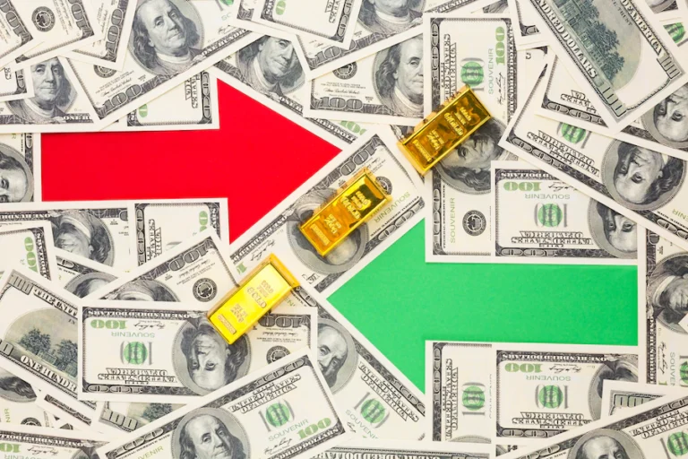 Lear Capital Warns Investors Amid Dollar and Economy Shifts