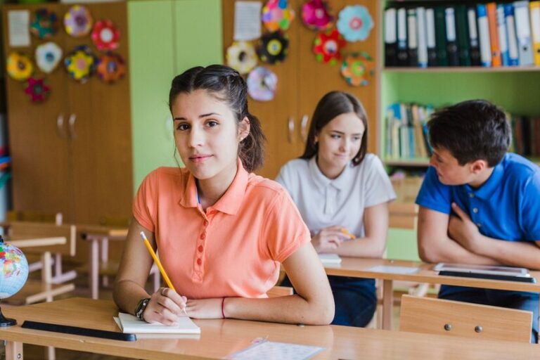 Top Student Financial Aid For Enrolling In US Flight Schools