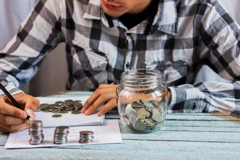 Money And Status: Exploring ‘New Money’ And ‘Old Money’