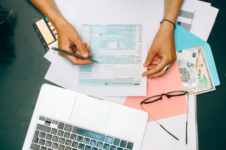 Top 3 Ways Outsourced Accounting Services Can Be Your Financial Safety Net