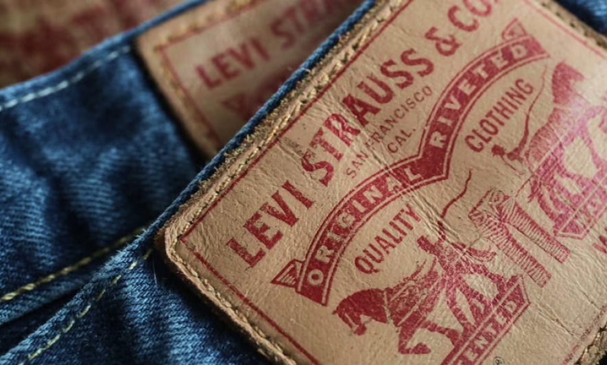 Levi's Ceo Bergh To Step Down In Jan