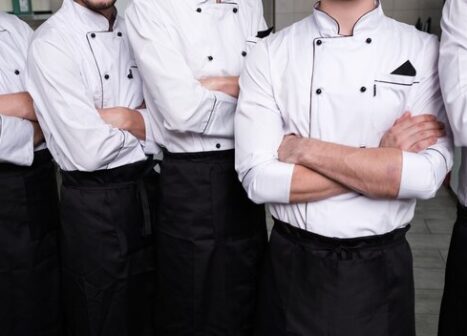 Role Of Restaurant Uniforms
