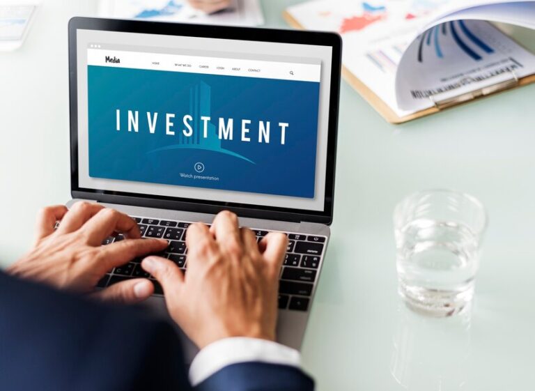 Navigating Market Volatility: Why Investment Trusts Could be Your Shield