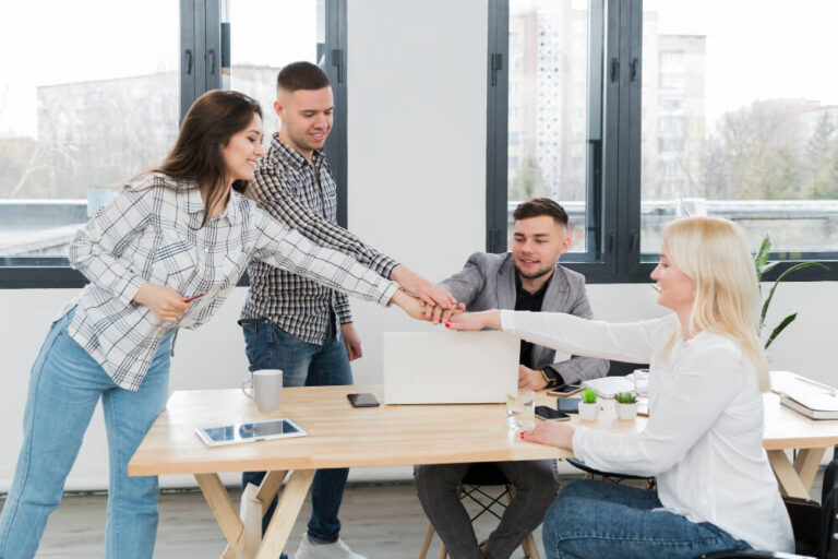 Fostering Effective Workplace Communication and Collaboration