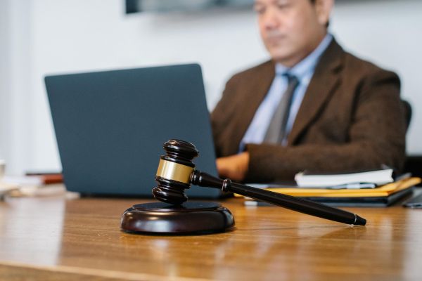 How a Truck Accident Lawyer Can Help You